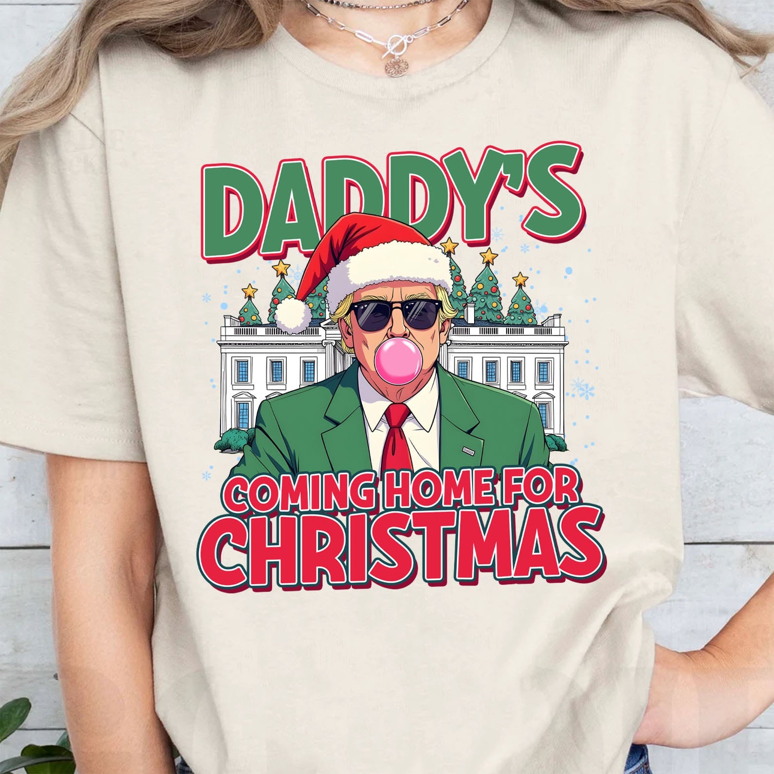 Daddy Coming Home For Christmas, Funny Trump Christmas, Trump 47th President Sweatshirt Bright T1727 - GOP